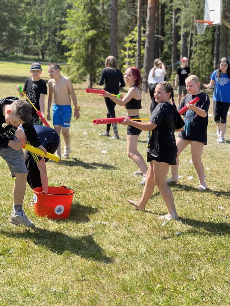 RENT: Veepüssipidu, veepidu - Hiigelmullid.ee - Koduaia tsirkus